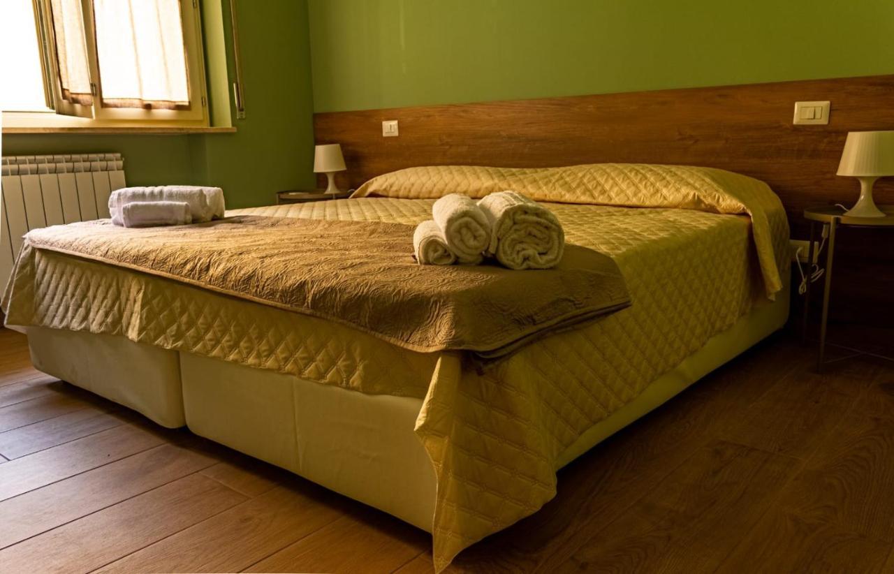 Incastro B&B In Crotone Exterior foto